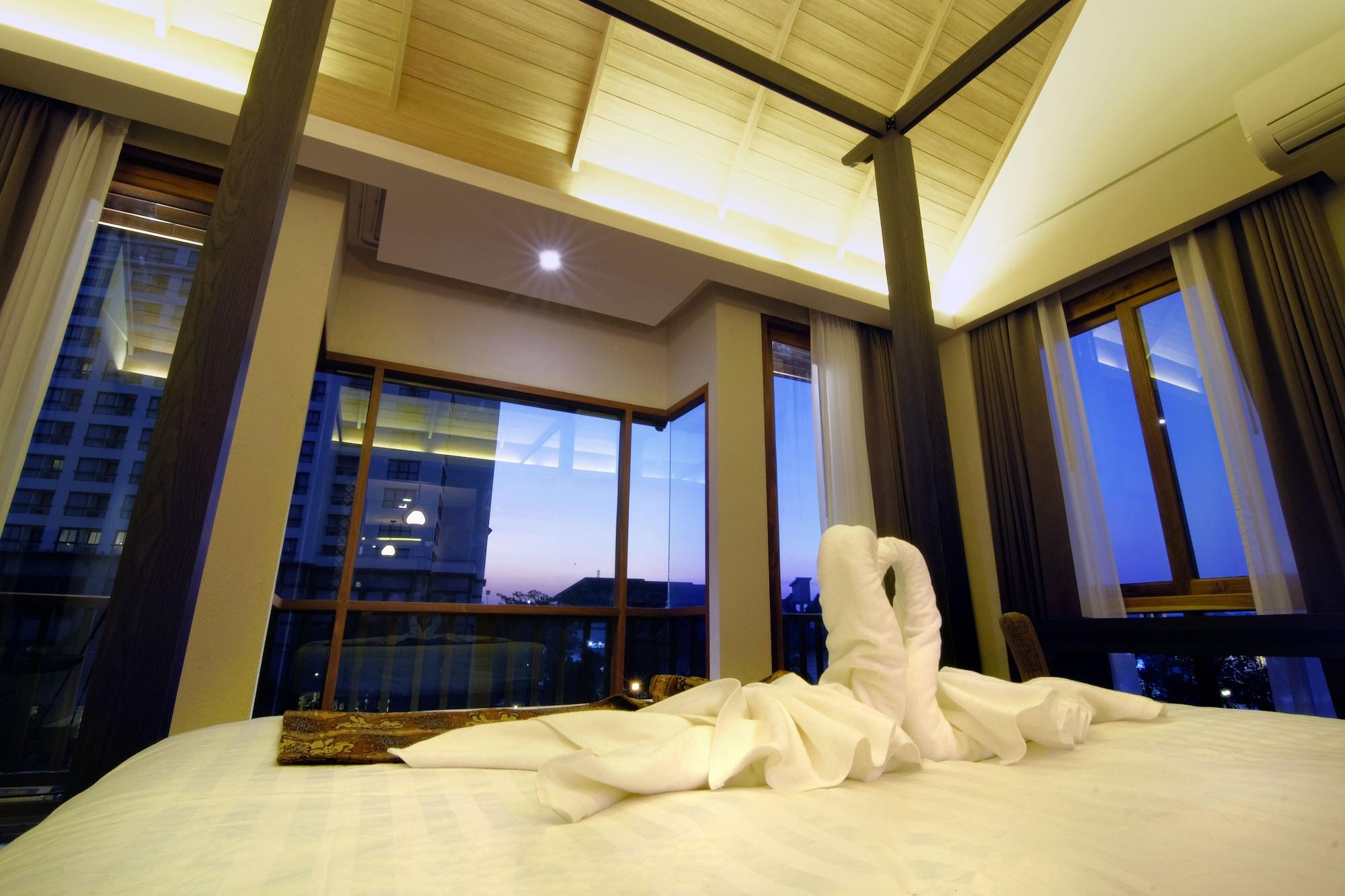Tapae Gate Villa Чиангмай Экстерьер фото