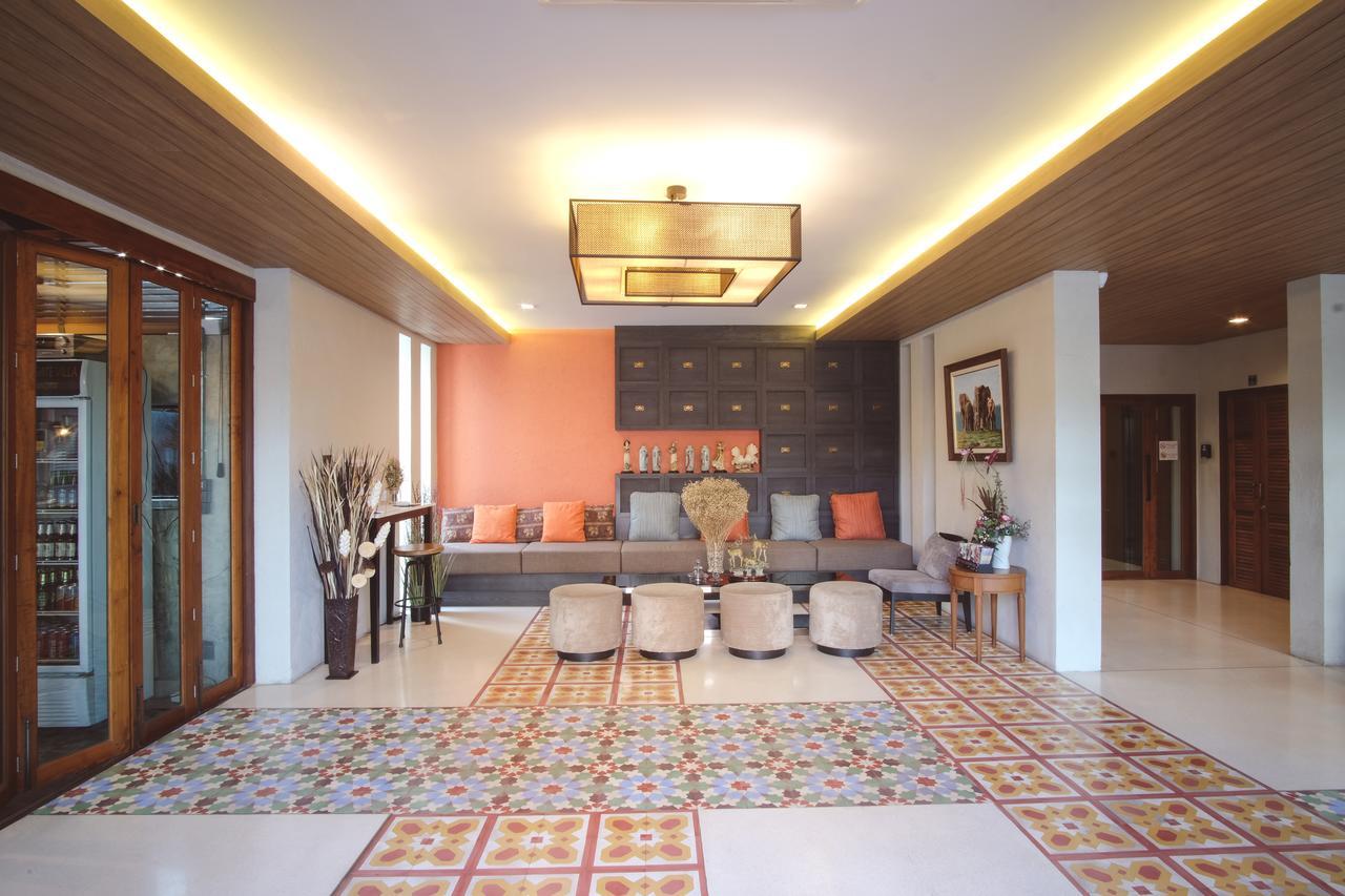 Tapae Gate Villa Чиангмай Экстерьер фото