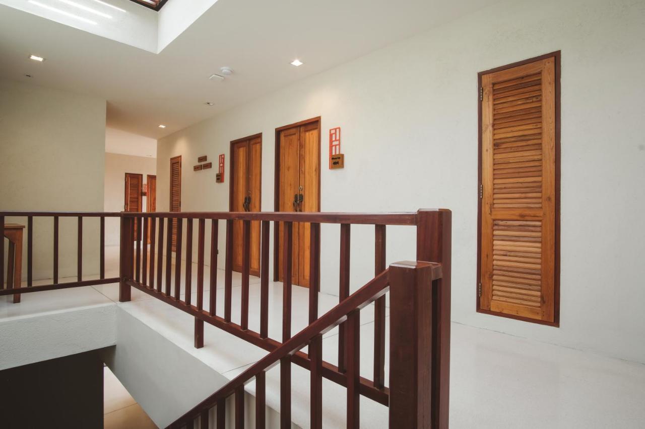 Tapae Gate Villa Чиангмай Экстерьер фото